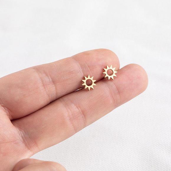 "Trendy Sun Stainless Steel Stud Earrings for Teens Girls/Women, MNL1113GL - Picture 4 of 9